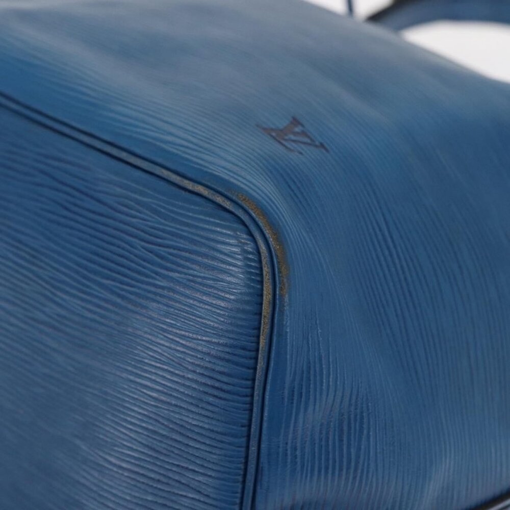 Authentic LOUIS VUITTON Epi Petit Noe Shoulder Bag Blue M44105 LV - Picture 6 of 16